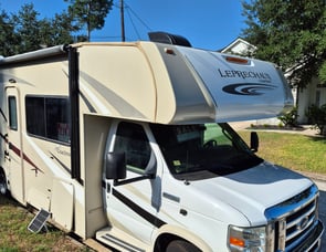 Coachmen RV Leprechaun 260DS Ford 450