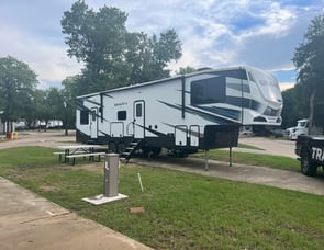 Heartland Gravity 3640