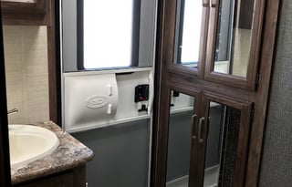 2015 Keystone RV Cougar 31SQBWE