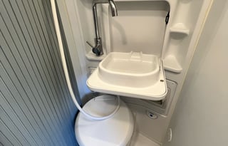 Luxury Camper Van for 6!