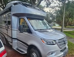 Tiffin Motorhomes Wayfarer 24 TW