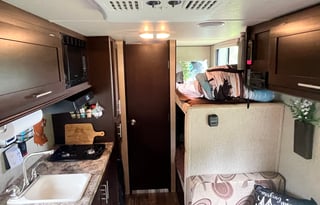 Wolf Pup 16BHS-Easy Tow, Sleeps 5, Pet OK, LOADED!