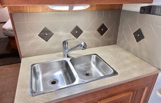 Family‑Friendly - Sleeps 8 - Bunks - Pet‑Friendly