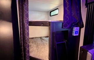 LUX & COZY Grey Wolf Black Label Edition