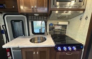 2019 Forest River RV Sunseeker MBS 2400W