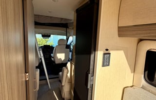 2024 Jayco Swift 20D (Sleeps 4!)