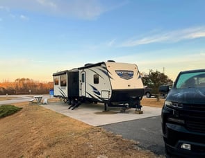 Venture RV SportTrek 327VIK