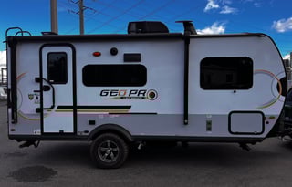 2022 GeoPro 19ft / Sleeps 4 / Lightweight / Irvine