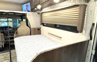 Luxury 2020 32' Coachman Freelander Bunk House