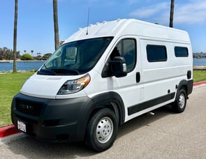 Winnebago Solis Pocket 36A