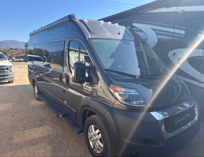 Thor Motor Coach Sequence 20J