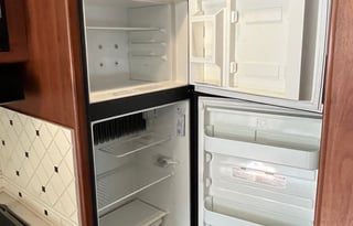 Holiday Rambler Admiral 32V