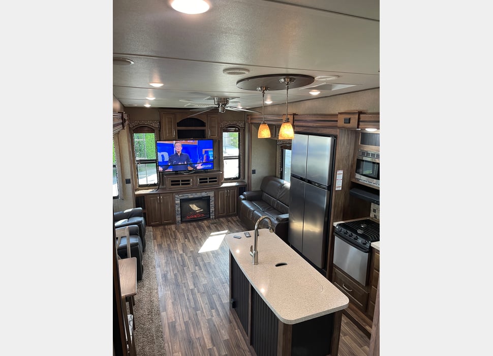 Fifth Wheel rentals in Riverbank
