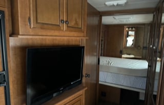 Adventure The 2014 Thor Motor Coach Windsport 34E
