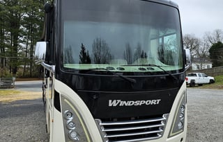 2022 Thor Windsport!  Road Trip Dream Coach!