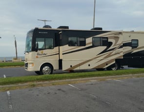 Fleetwood RV Bounder 35E