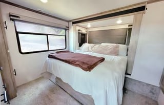 'Hilda' 2020 Wildwood Heritage Glen 378FL