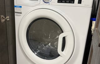 Pet/festival friendly RV WITH washer/dryer!!!