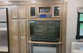 2020 Rockwood Signature 8328BS, big living area!