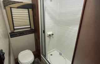 Comfortable RV with Slide-Outs - Jayco Redhawk