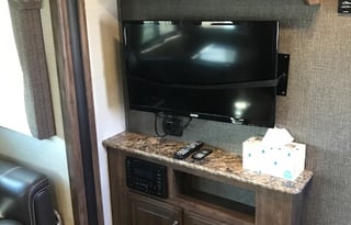 2015 Keystone RV Cougar 31SQBWE