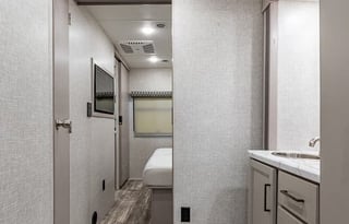 2022 Thor Motor Coach Hurricane 31C