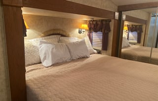 2010 Keystone Montana 5th wheel 3150 RL