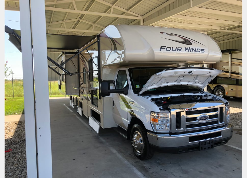 Class C Motor Home rentals in Hot Springs
