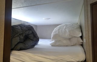 Happy Hideout! Beginner, pet, and family friendly!