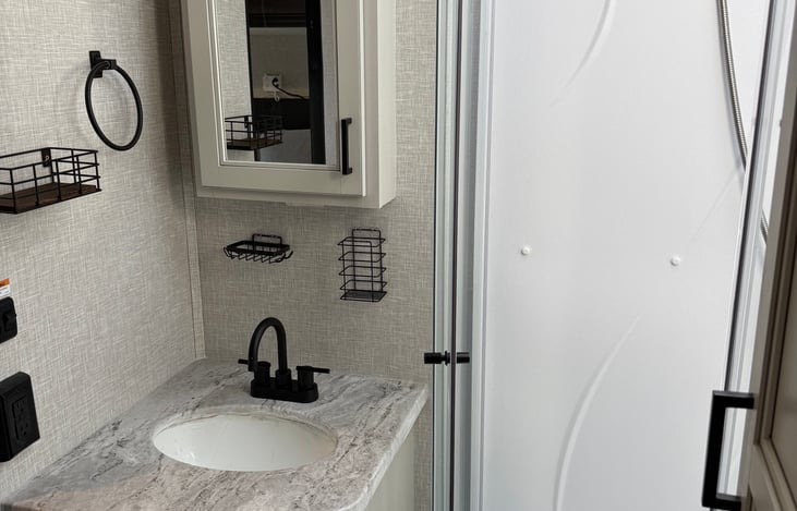 Shower big enough for 6’5