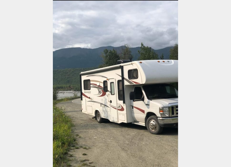 Class C Motor Home rentals in Anchorage