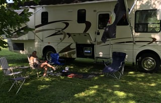 2005 Dolphin Motor Coach Dolphin A