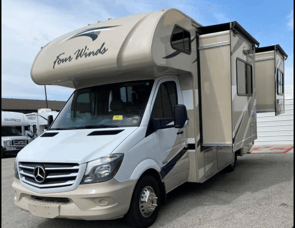 Thor Motor Coach Four Winds 24F