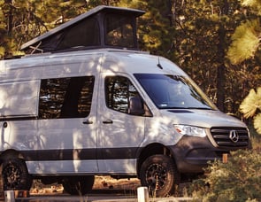 Travois Mercedes Benz Evolve