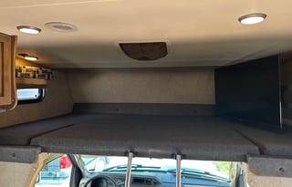 Pet Friendly Coachmen Freelander 21 RS