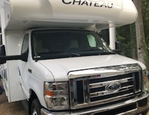 Thor Motor Coach Chateau 27R