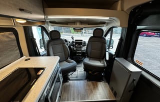 Lux RV Thor Dazzle 2 Twin Beds