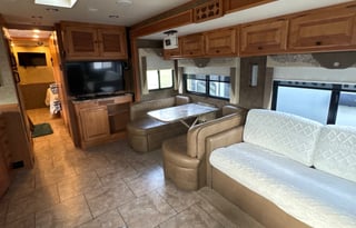 Relax & Unwind – Luxury RV Around OCMD!