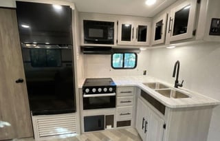 2 bed 2 bath double slides