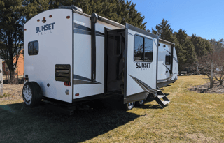 Sunset Trail | Spacious & Cozy, Ideal for a Couple