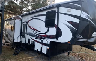 2015 Heartland Cyclone 3110 -HAL 500