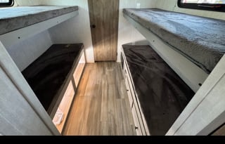 2025 Viking 25QBH