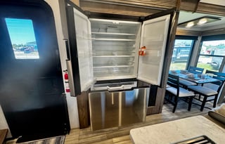 Willow- 2024 Alliance Paradigm 395DS