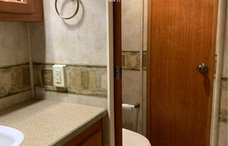 2007 Damon Challenger 376