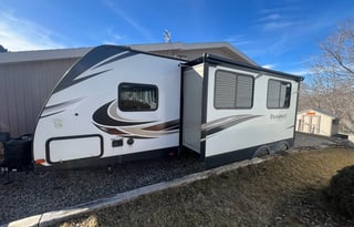 Comfort Camp Getaway - Spacious Bunkhouse