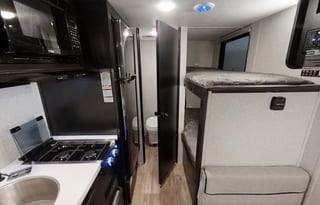 TV, Solar, Bunkbeds..