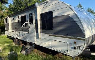 2025 Forest River RV Wildwood X-Lite 273QBXL