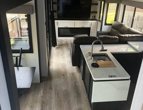 Forest River RV Sabre 33RLP