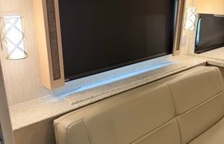 Luxury on the Road: 2020 Newmar Ventana 3717