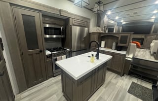 2023 Grand Design Solitude 380FL R